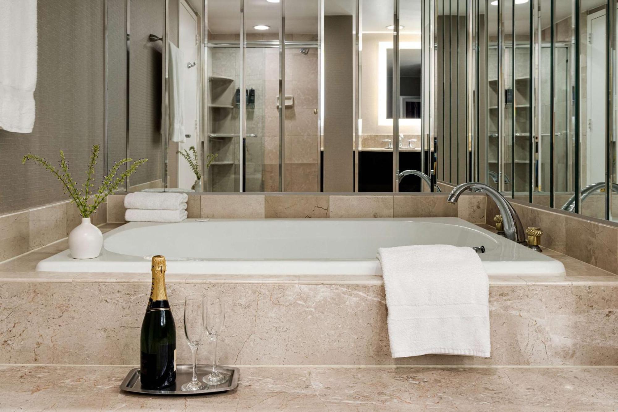 King Suite Jetted Tub Terrace